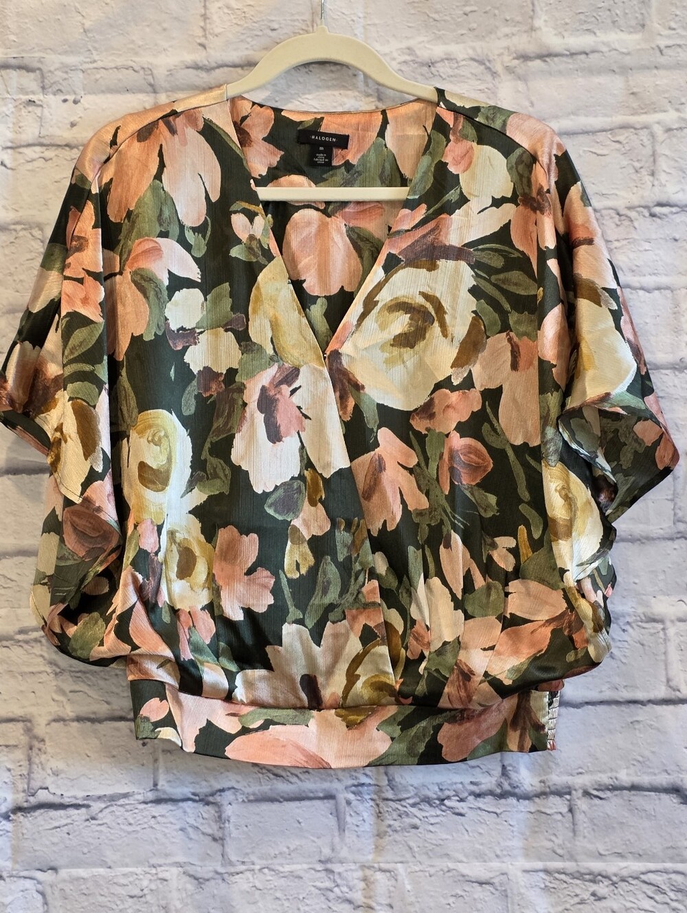 Halogen Floral V-Neck Dolman Sleeve Blouse Satin Size M